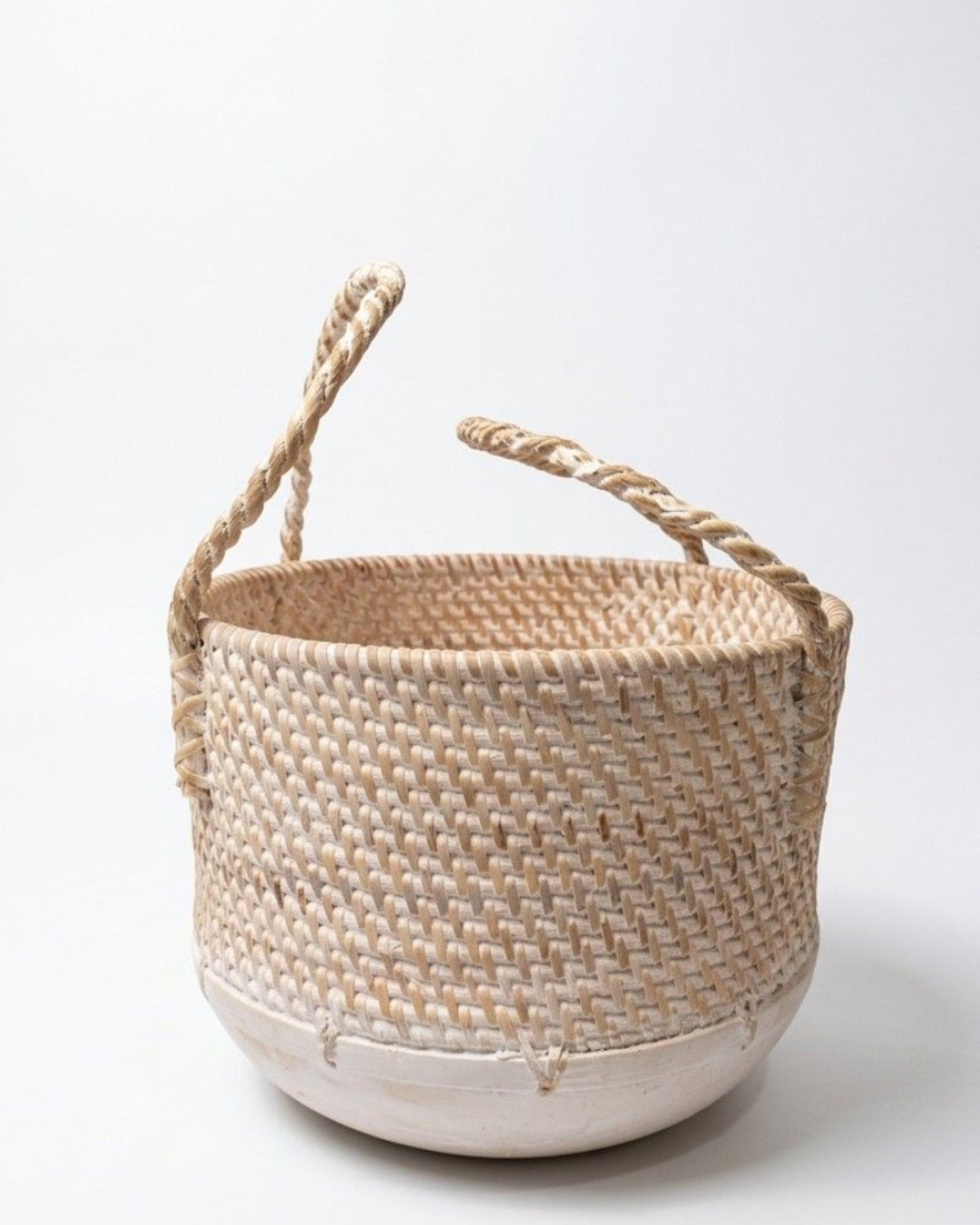GILLI BASKET WITH HANDLES