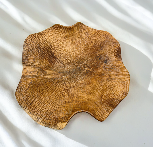 LOTUS WAVE CAEVING LARGE (TEAK)