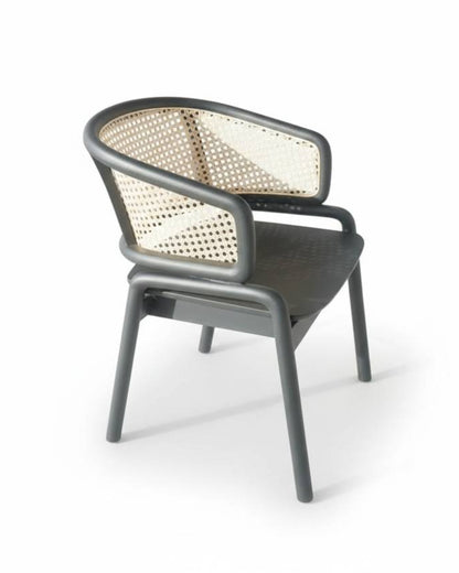 BAGONG CHAIR