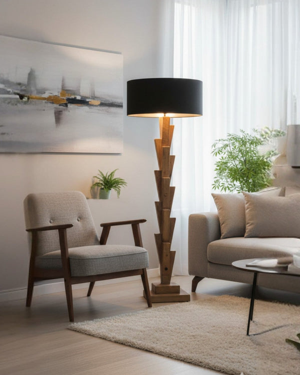 SCULPTURAL ASCENT LAMP