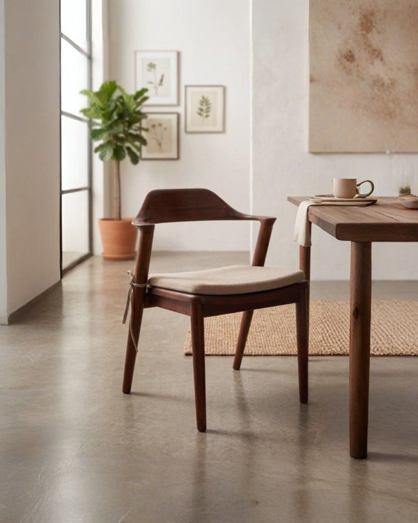 ELLY DINING CHAIR